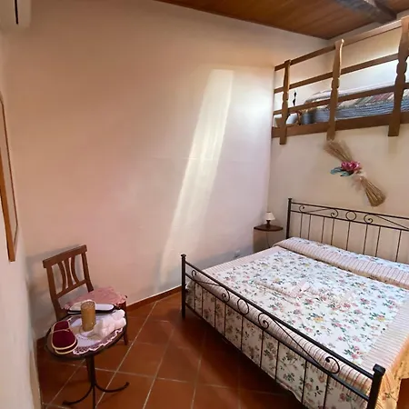 Semesterbostad Casa Hermes Elmo